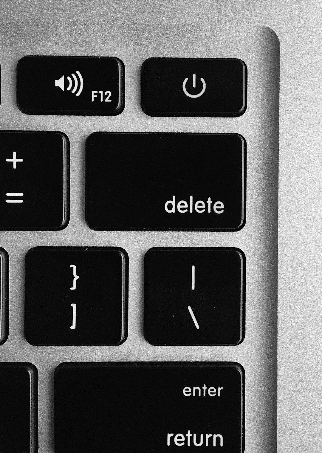 The Day I Deleted My Entire Email List (And Why It Made Me More Money Than Ever)